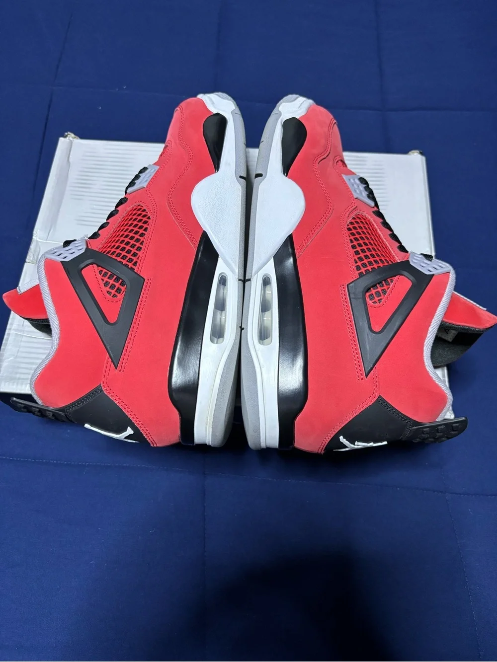 Jordan 4 Retro Toro Bravo 2026 Size 13